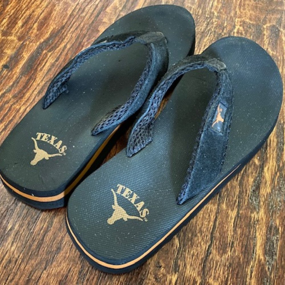 New * UT * TEXAS LONGHORNS * BLACK Flip Flops SANDALS * Women 8-8.5 * Men 6.5/7